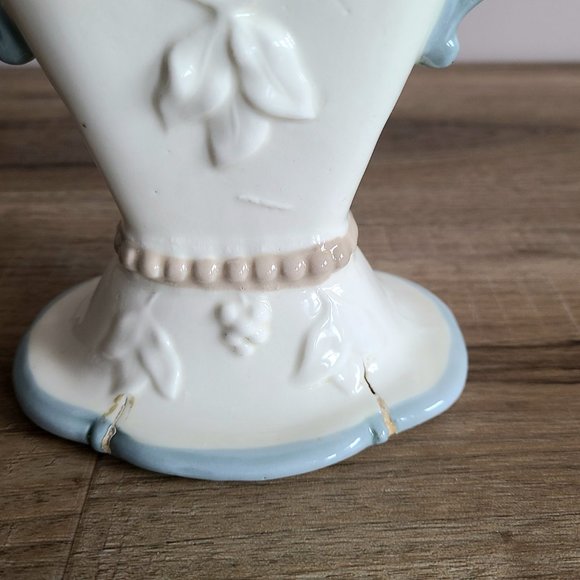 Vintage narrow ceramic vase with 3D exotic bird and handles. - Picture 10 of 10